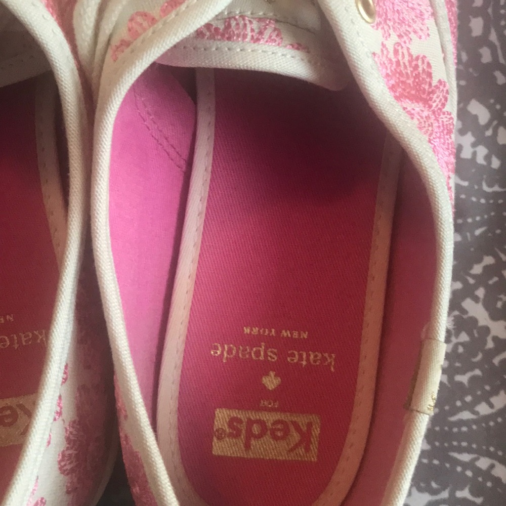 Shoes - Picture 2 of 5
